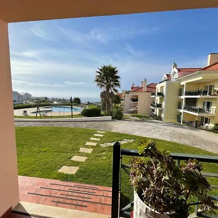 Condominio Encantador Com Piscina E Jardim *