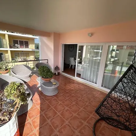 דירה Condominio Encantador Com Piscina E Jardim